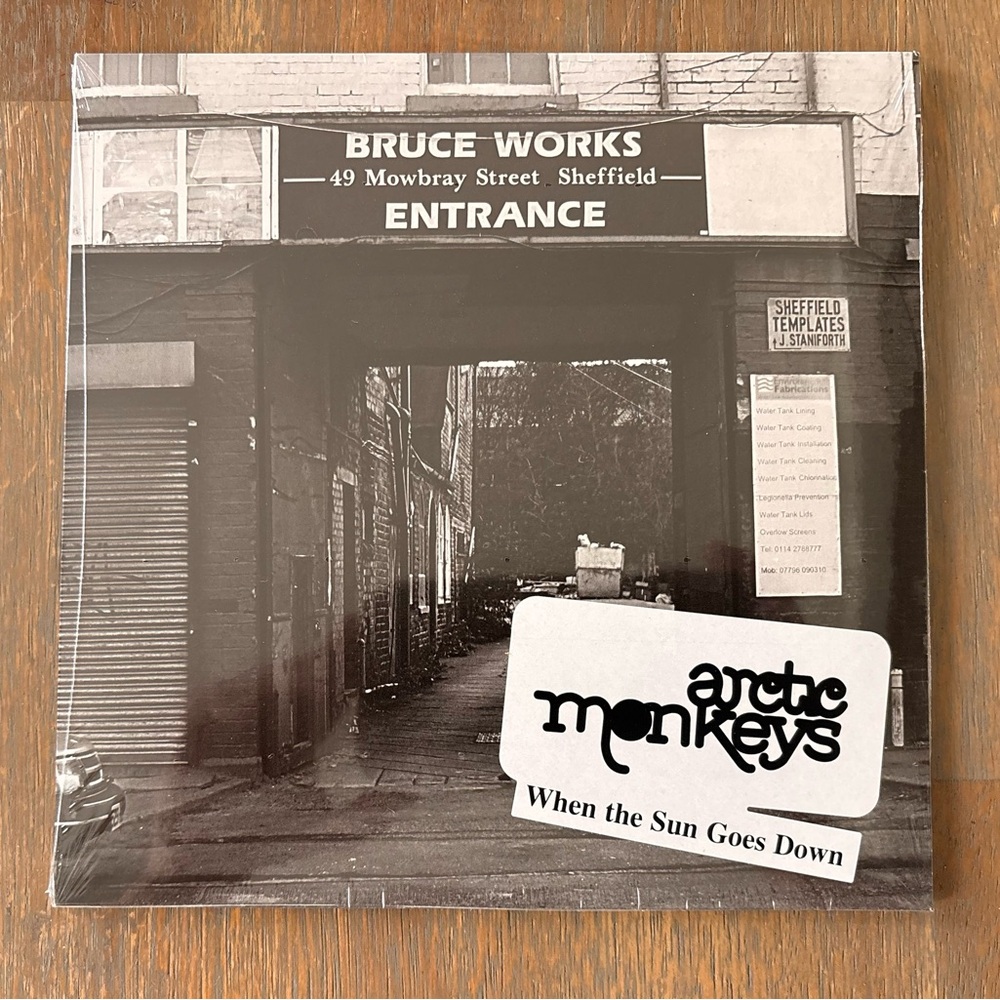 Arctic Monkeys When The Sun Goes Down RARE 7’’ vinyl record New Sealed limited.